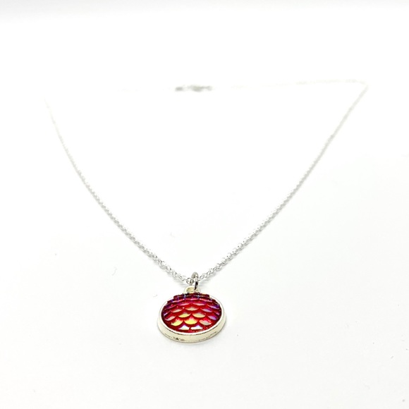 925 Red Mermaid Scale Pendant Necklace - Picture 2 of 4